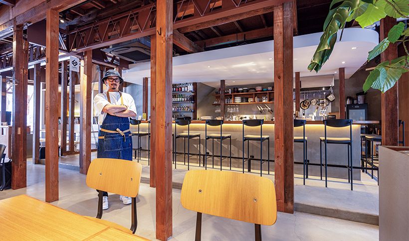 店主の小野敏史さん。