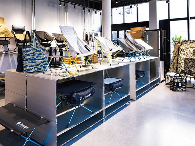 Helinox Creative Center Tokyo　店内。