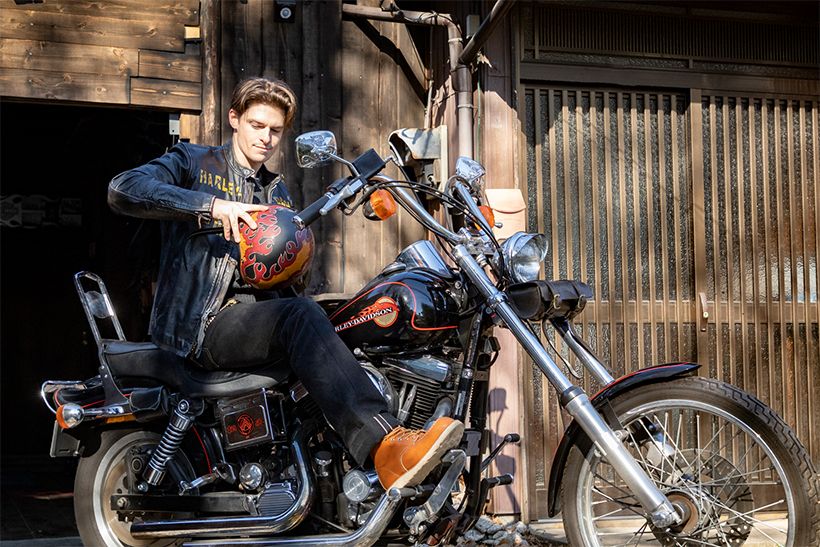 「お気に入りのヘルメットで気持ちが高揚します」と村雨さん。