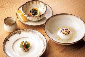 ミシュランシェフのフレンチと鮨が出合う、注目の一軒。「鮨 ラビス 大阪 ヤニック・アレノ」