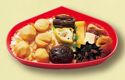 【熊本県】栗形の器に詰まった手作りの味 栗めし