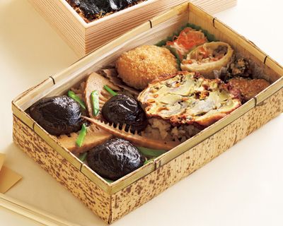 【鹿児島県】情緒たっぷりの駅舎で販売する手作りの味 百年の旅物語 かれい川