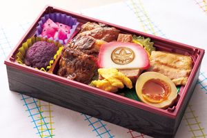お酒の肴にもぴったり！郷土の名物がぎっしりつまった「酒肴駅弁」