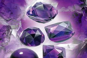 宝石界の重鎮が語る、もっと評価されるべき宝石「アメシスト」の歴史と価値