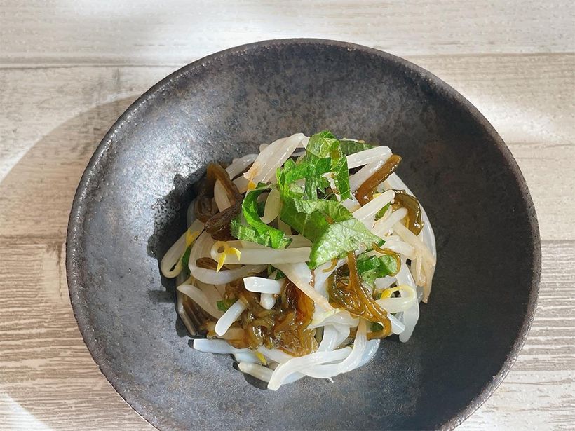 梅雨時の養生で何より大切なのは “湿”を取り除くこと。もやしにもその働きがあります。