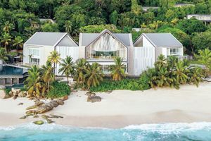 夢のような絶景を望む宿へ。セーシェルのマヘ島にオープンした「シュヴァル・ブラン」のメゾン