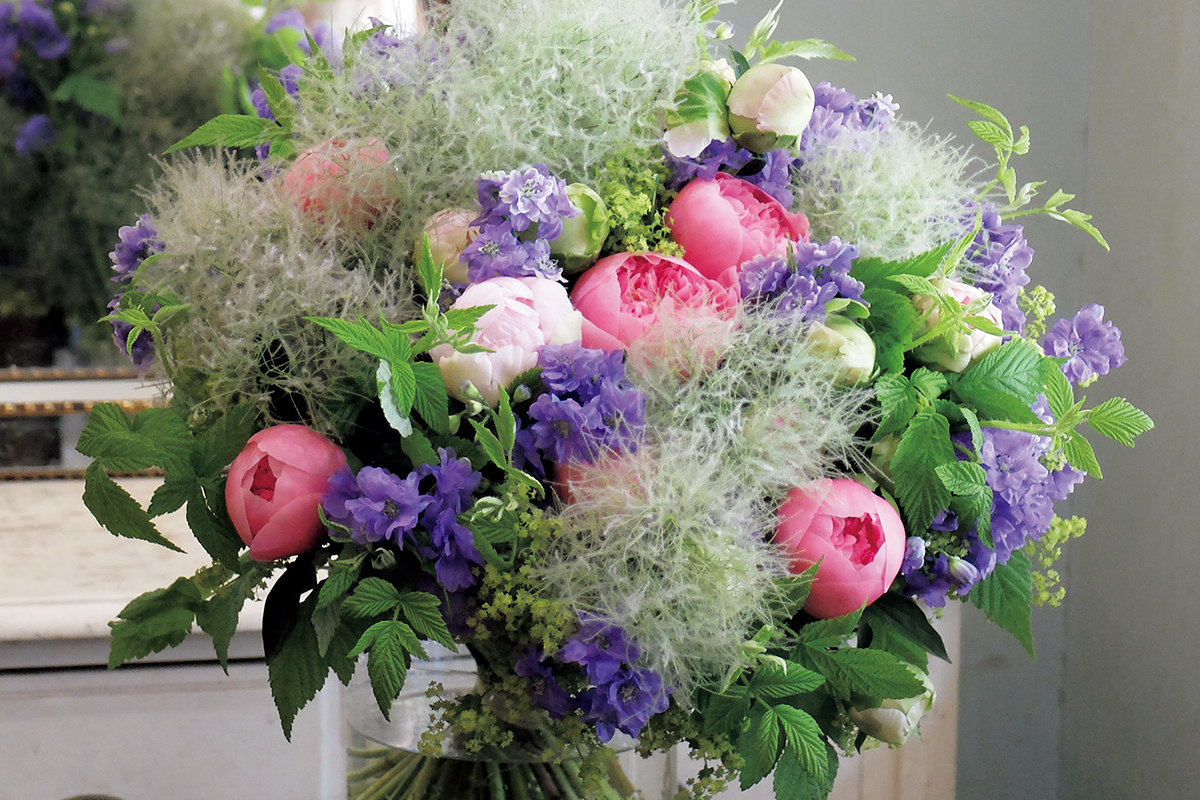 スカビオサとスモークツリーのふんわり夏草リース◎20センチ