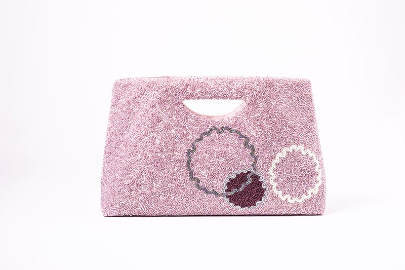 表には3つの雪輪柄。