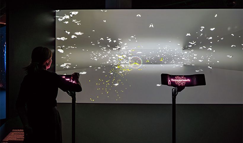 ブラックバタフライの新たな可能性を3組（バスキュール、ノースイースタン大学、レクサスインハウスデザイナー）の気鋭のクリエイターと追求した展示「Discover Together」の一つ。自分だけの蝶をつくり、連れ出すアイディア。