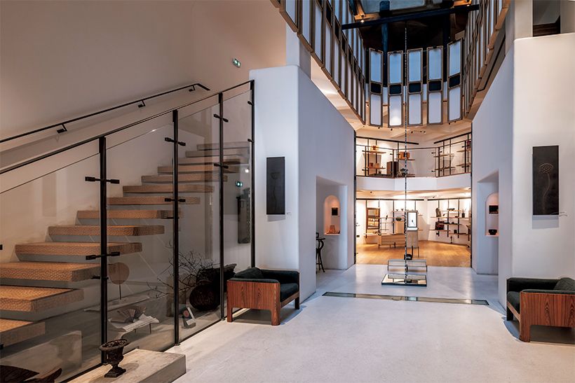 あとは来場者を待つばかり。開催前日の展覧会会場。