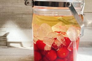 冷えを気にせず食べられる果物「さくらんぼ」を使って、体の中から冷房対策を〔久保奈穂実さんのおいしい漢方レシピ〕