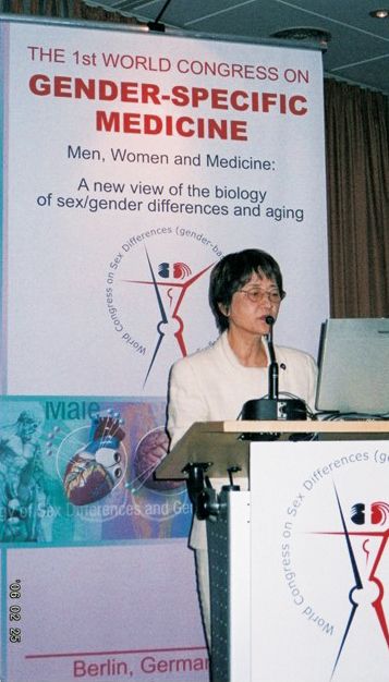 99年、日本における性差医療について講演し日本の現状を世界に発信。