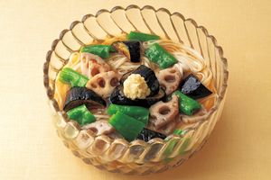 夏野菜、しらす、ツナ缶詰。お手頃食材で作る３種類の冷たい麺レシピ