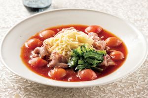 食欲をそそる酸味がポイント！脇屋友詞シェフに教わる夏の酸辛麺レシピ２品