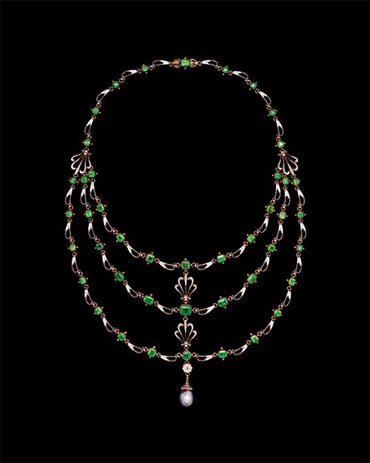 ルネサンス・リバイバル　3連ネックレス