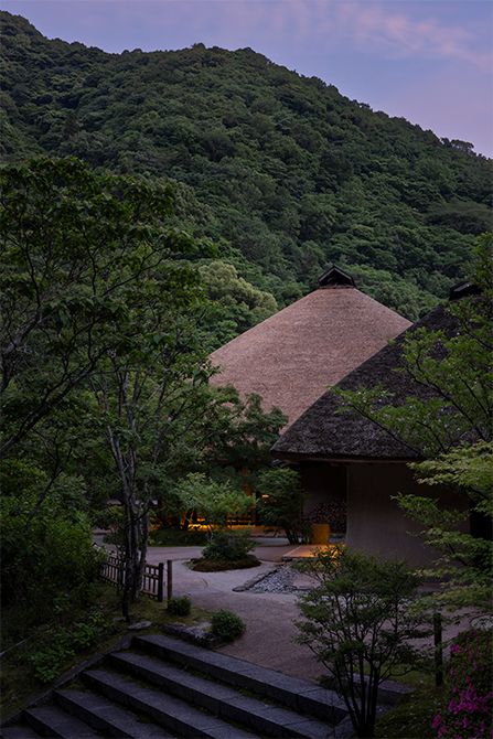 御料理茅乃舎（おりょうりかやのや）