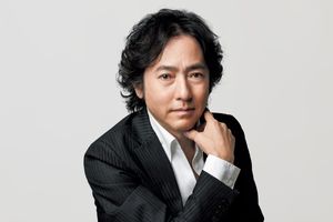 秋川雅史さんがソロコンサートを開催。50代になって実感している「成長」とは？