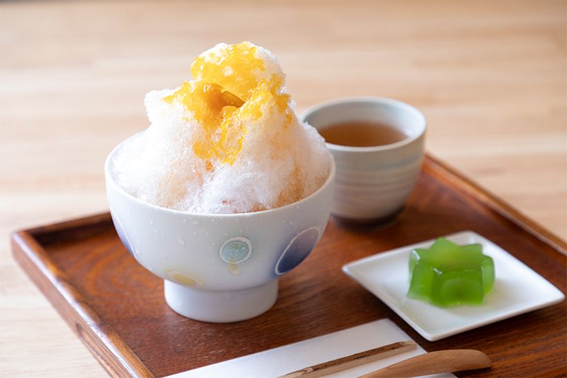 かき氷と一緒に、村雨さんは季節の錦玉「青葉影」をオーダー。