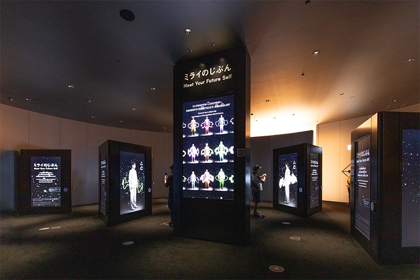 データに基づいて作られた「将来の自分」が目の前に現れる。