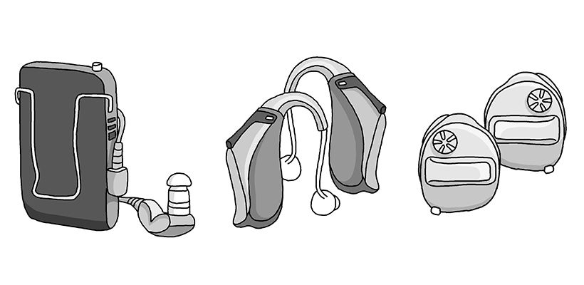 左からポケット型、耳掛け型、耳穴型の補聴器。