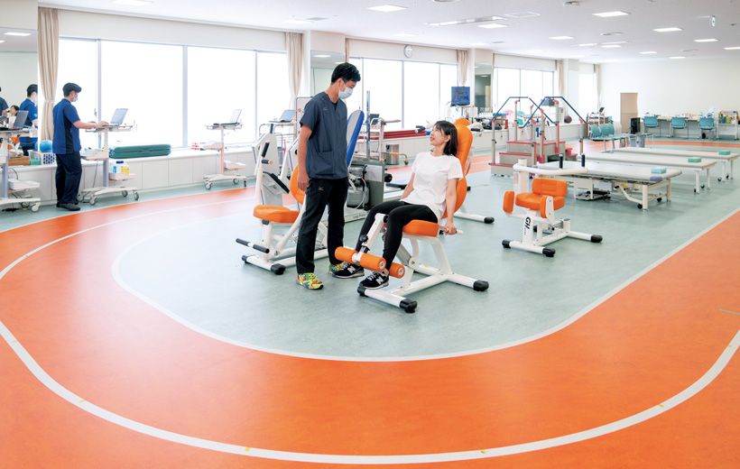 健康スポーツクリニックの施設では健康運動指導士によるマンツーマンの運動指導のほか、メディカルチェック、体力測定なども可能。