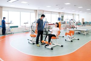 国内トップクラスの専門医が在籍し、持病がある人にも快適で質の高い医療を提供「順天堂大学医学部附属 順天堂医院 順天堂リフレッセクラブ」