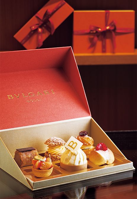 プティフールの詰め合わせ「パスティッチェリア・ミニョン」（6個入りは7200円）。