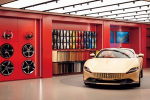 フェラーリの最新技術やクラフトマンシップを体験できるショールームが誕生