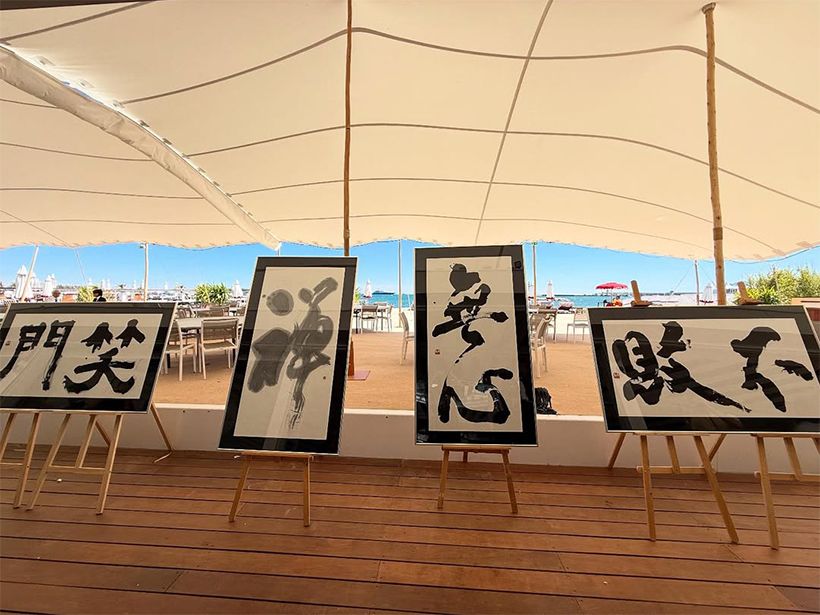カンヌでの展示の様子。