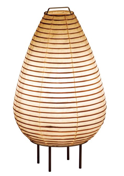 竹割から和紙貼りまで手作業の「明治」。明治時代に誕生し、110年以上同じ金型で作り続けられている。(直径23×高さ32センチ)5万5000 円/小嶋商店