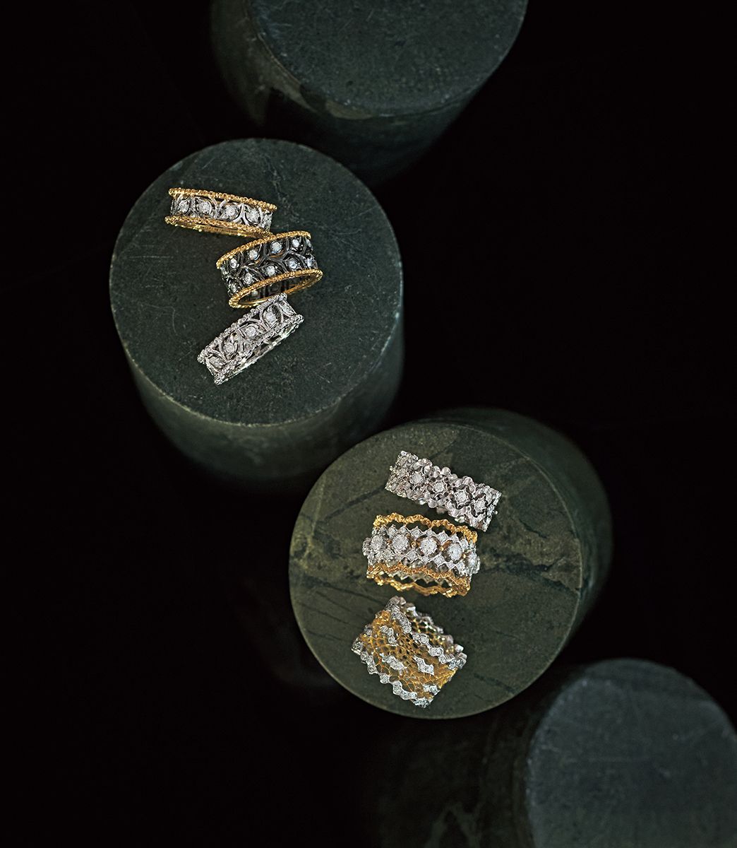 左上の3つ・葉や枝、花という自然をモチーフにデザインされたコレクション。