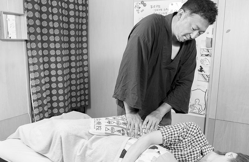 気血の滞りがある体質にはマッサージが効果的。