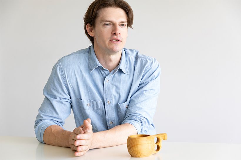 自作のコーヒーカップをご披露。