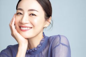 50代からのラインメイクは自身の目と唇の形を生かすこと。若々しい小顔効果も