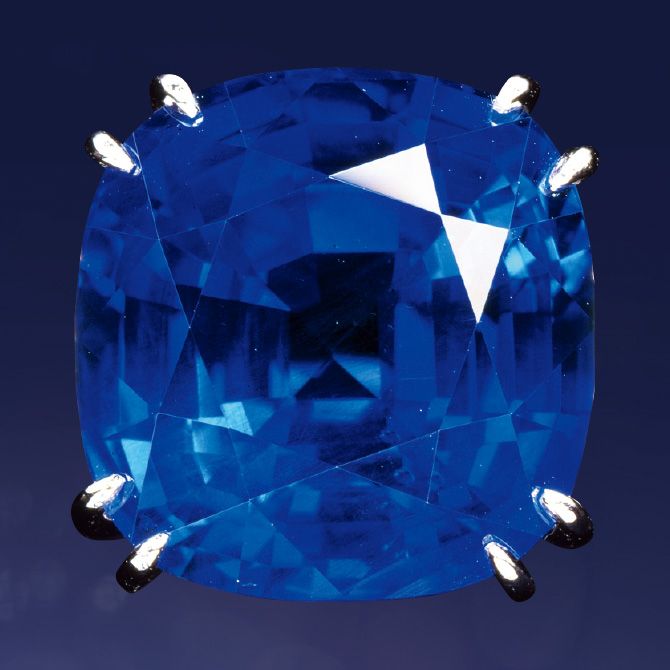 ビルマ　現ミャンマー。大粒のサファイアが多く採れることで知られる。深みのある濃くて鮮やかなロイヤルブルーが特徴。今はほぼ採れない。