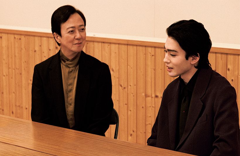 2世代も離れているとは思えないお二人。染五郎さんの緊張も徐々にほぐれ、和やかに話が弾んだ。