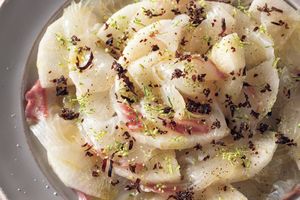 タサン志麻さんの秋レシピ。梨と白身魚のカルパッチョ