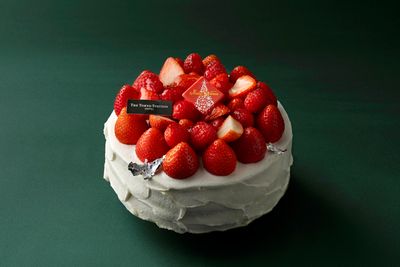 東京ステーションホテル「クリスマス ショートケーキ」8,300 円（税込）、直径15cm