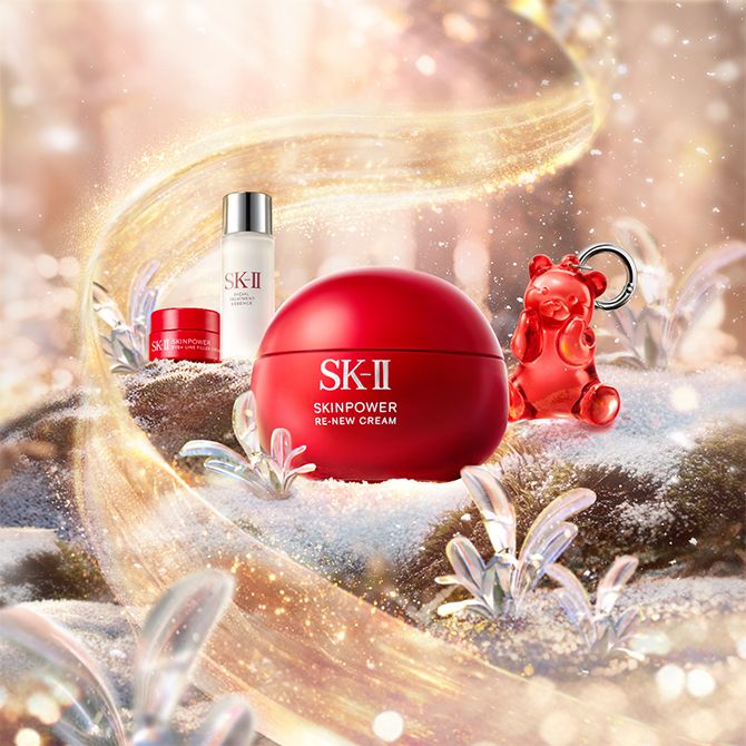 スキンパワー リニュー/エアリー クリーム トライアルキット 2025 ホリデーコレクション（数量限定）1万8700円（編集部調べ）／SK-II