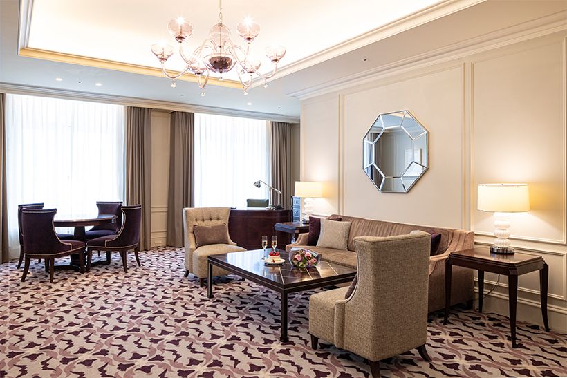 120平米の広さを誇る「メゾネットスイートツイン」1階のリビング・ダイニングルーム。