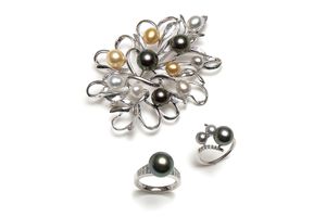 神戸生まれのパールジュエリーブランド「ペルラジオーネ」が東京でフェアを開催