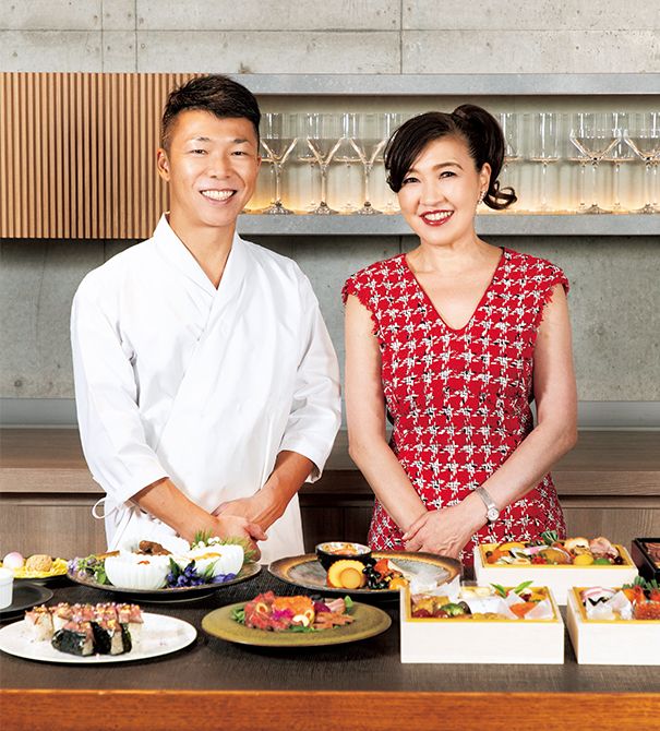 杉山絵美さん（右）と常安孝明さん（左）。常安さんには、おせちに入ったお肉をよりおいしくいただくための解凍方法や、お肉ごとに適した調理方法などを教えていただいた。