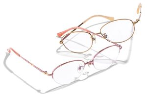 顔立ちがさりげなく華やぐ「ニナ リッチ」の「オグラ眼鏡店」限定フレーム