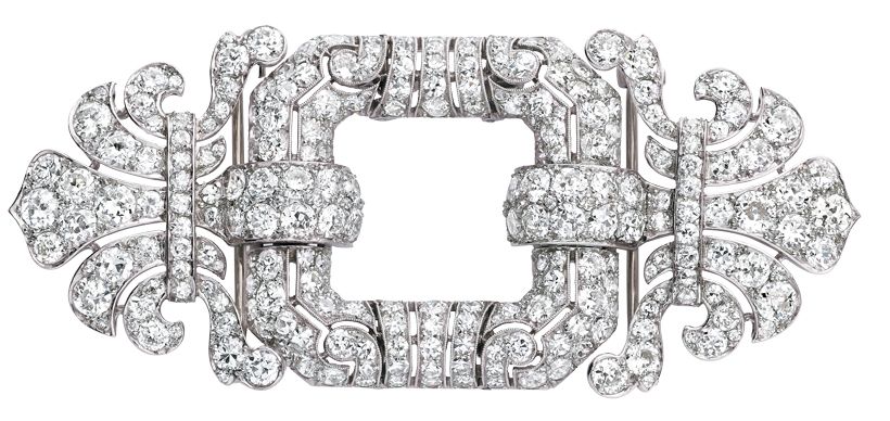 リボンに通してチョーカーまたはブレスレットとしても着用できる。《ブローチ》1927年 （Pt、ダイヤモンド）すべてヴァン クリーフ＆アーペル コレクション　©Van Cleef & Arpels