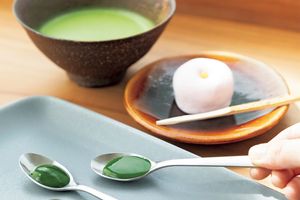 京都発の日本茶専門店「一保堂茶舖 青山店」。お茶の新しい楽しみ方を提案
