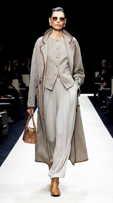 代名詞となったグレージュは毎シーズン登場。