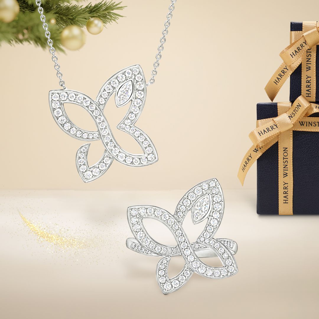 「インフィニット・リリークラスター・ペンダント」（Pt×ダイヤモンド）165万円　同リング165万円