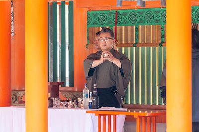 上野秀嗣氏による「iichiko彩天」を使ったカクテル3種が奉納された。