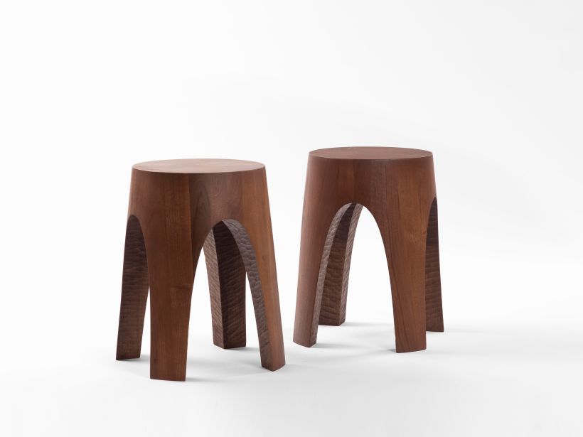 MOSTAR STOOL（モスタル スツール）幅30×奥行き30×高さ45センチ、34万5400円。