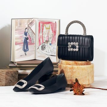 煌めきのシューズ＆バッグで冬の装いに華やぎを［ロジェ ヴィヴィエ］
